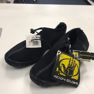 Body glove NwT water shoes integrated drainage 5